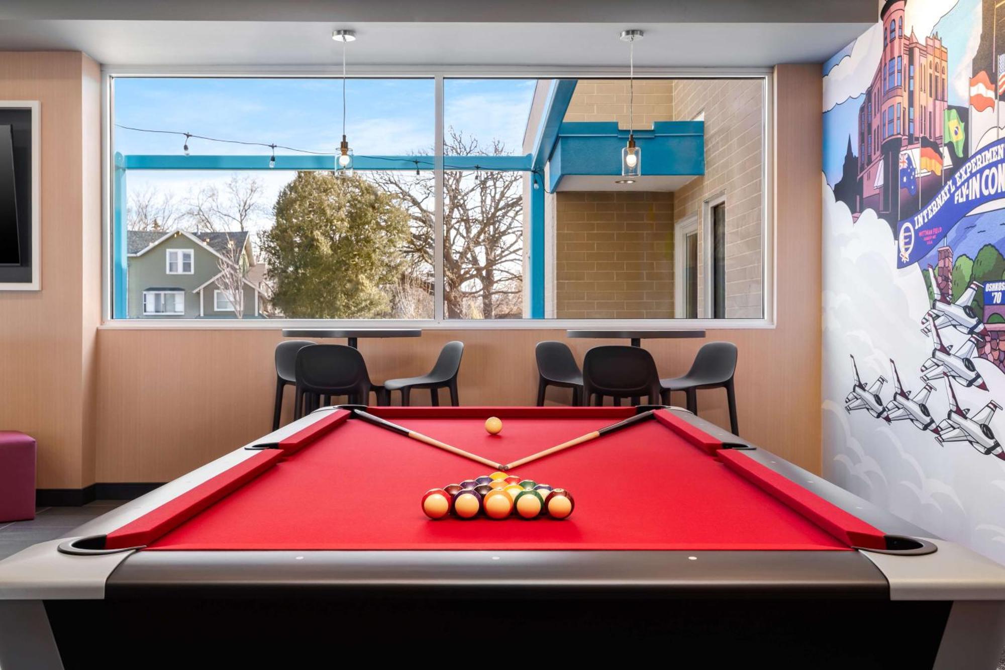 Tru By Hilton Oshkosh Otel Dış mekan fotoğraf